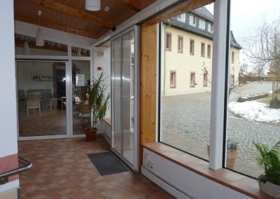 Eingangsbereich im Altenpflegeheim Schweikershain